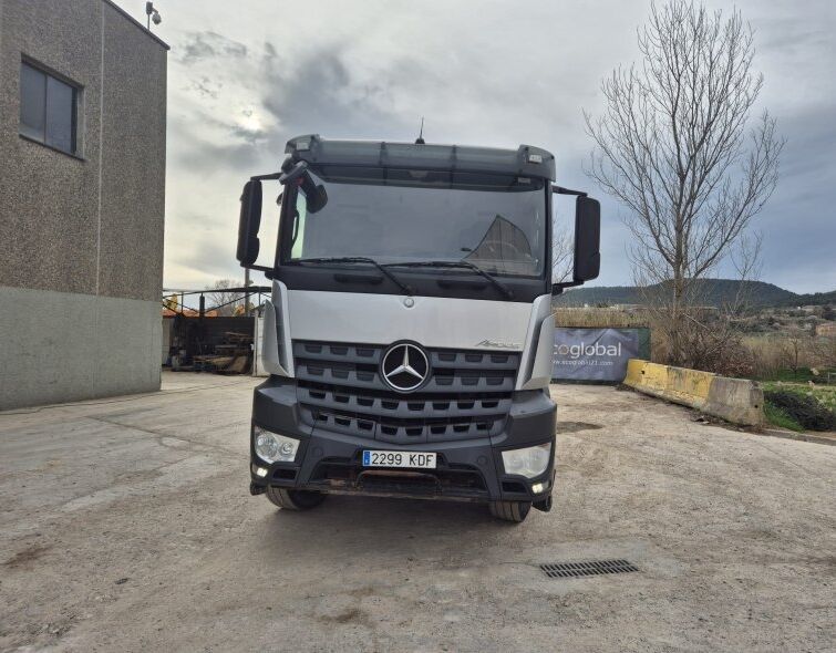MERCEDES BENZ AROCS 3345S